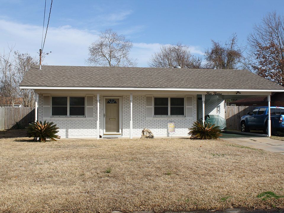 1st image of 412 McGuire Cir