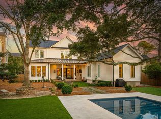 922 McCants Dr, Mount Pleasant, SC 29464