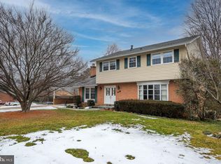 4201 Wynnwood Dr, Annandale, VA 22003