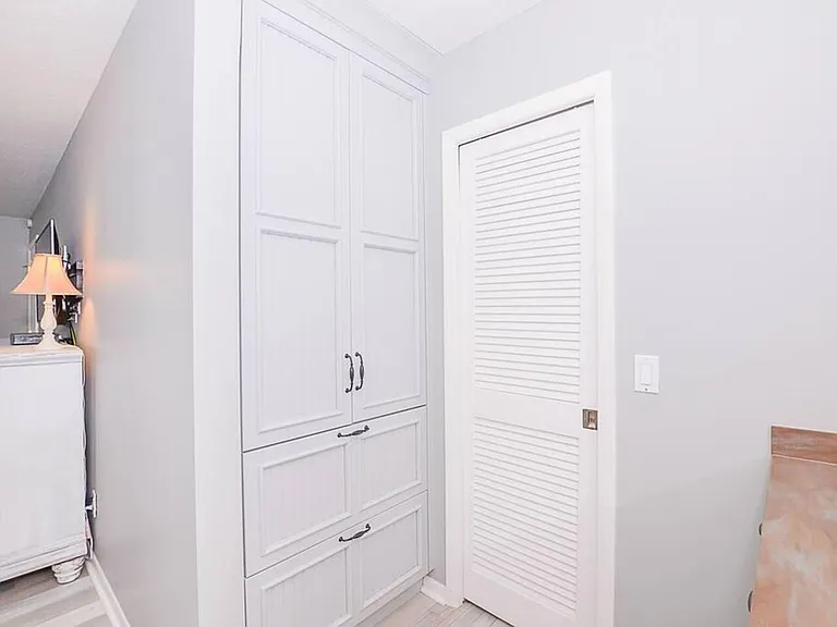 4031 NE Breakwater Dr — Photo 21