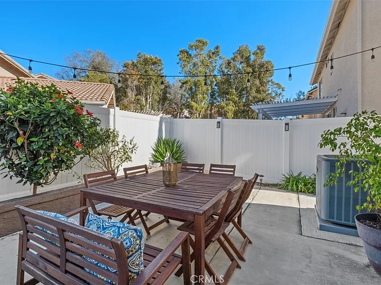 151 Church Pl — Photo 24