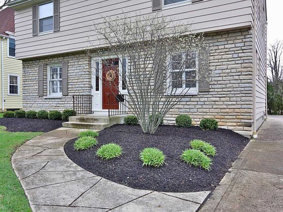 3rd image of 71 W Riverglen Dr