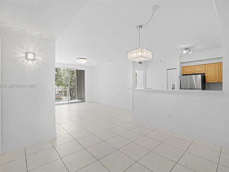 6831 SW 44th St #205 — Photo 7