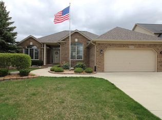 20282 Vine Dr, Macomb, MI 48044