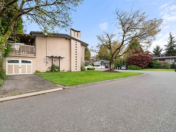 4th image of 10218 Oval Dr