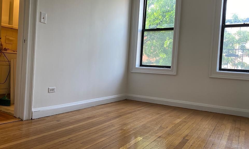 2nd image of 131 Joralemon St APT 45