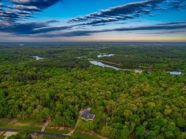 8630 Zebra Xing, Larue, TX 75770