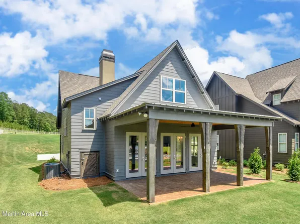 94 Waters Edge Dr, Dadeville, AL 36853