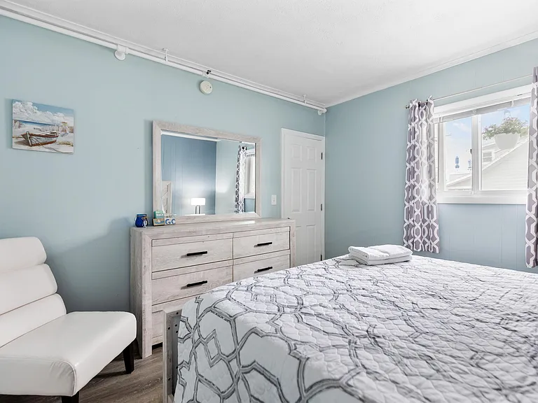 44 E Grand Ave #462 — Photo 10