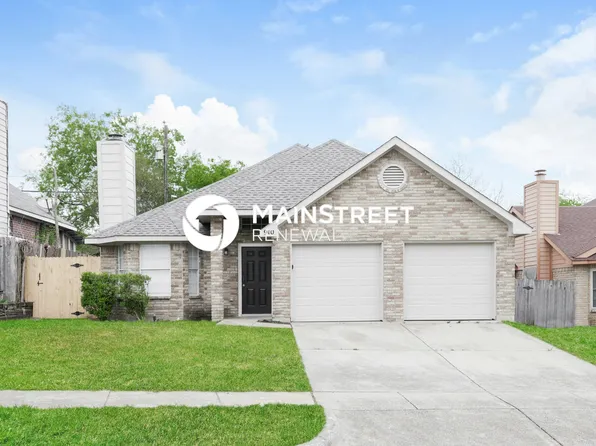 910 Ragland Dr, Cedar Hill, TX 75104