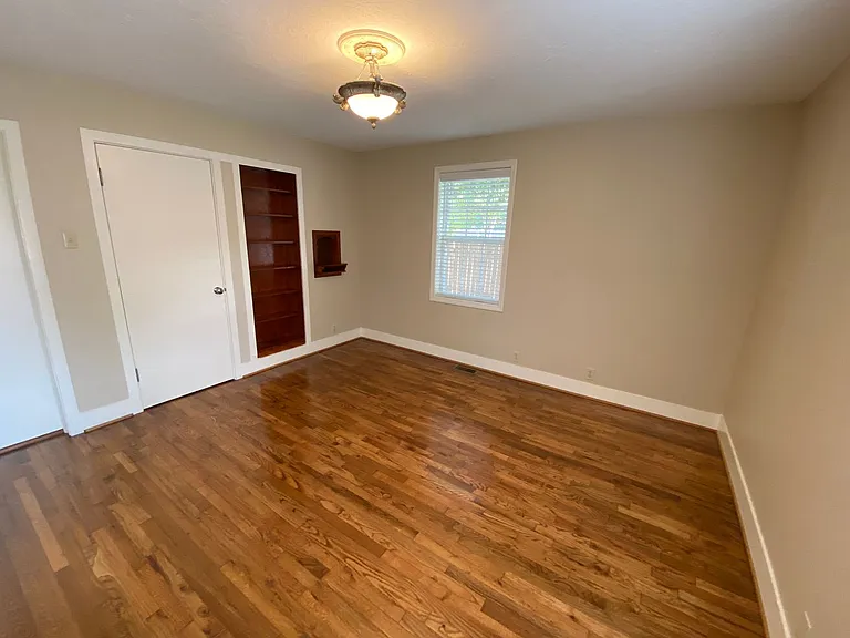 306 George St — Photo 10