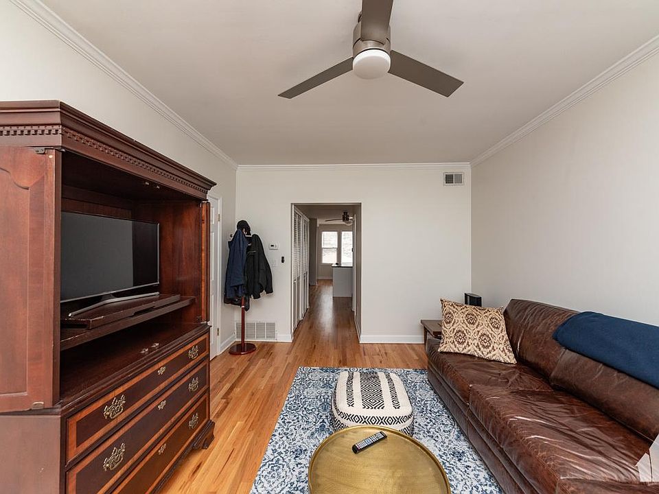 1st image of 2428 W Carmen Ave #2F