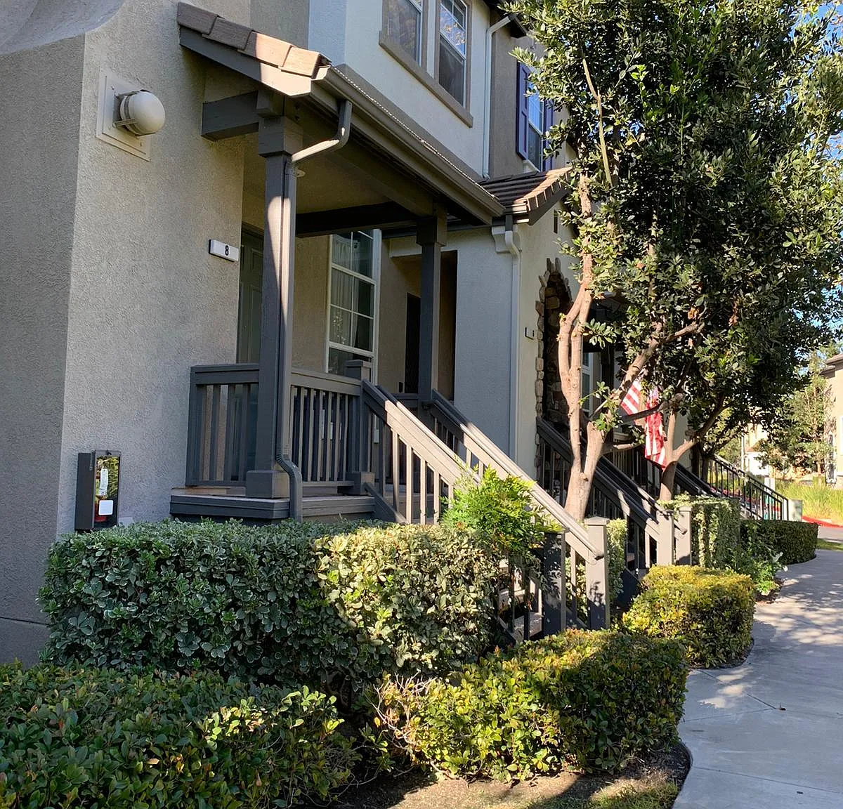 8 Warmspring Ln — Photo 2