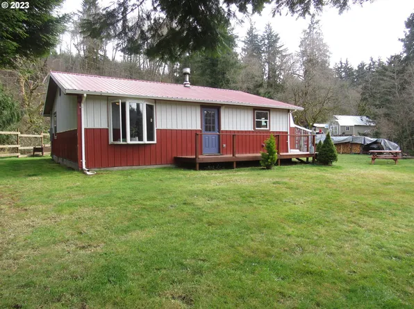 17385 Evergreen Dr, Cloverdale, OR 97112