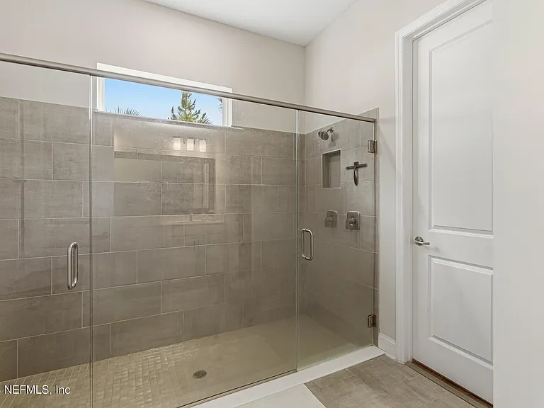 80 Walnut Glen Ct — Photo 8