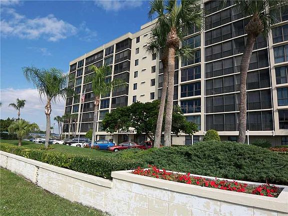 3rd image of 7100 Sunshine Skyway Ln S APT 708
