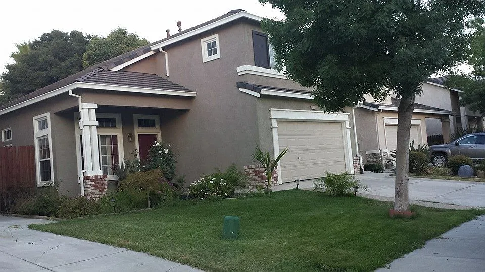 1360 Heatherfield Way photo 1