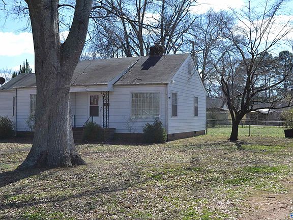 3rd image of 1517 Chestnut St SE