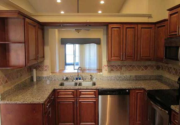 Home For Sale In Huntington Pointe