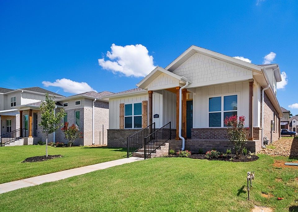 1st image of 6205 SW Luna Ln