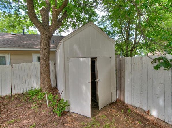 627 W Acres St, Norman, OK 73069