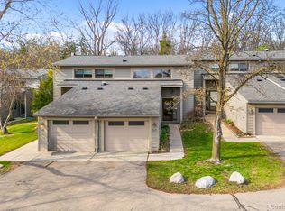 3123 Lake Haven Dr, Ann Arbor, MI 48105