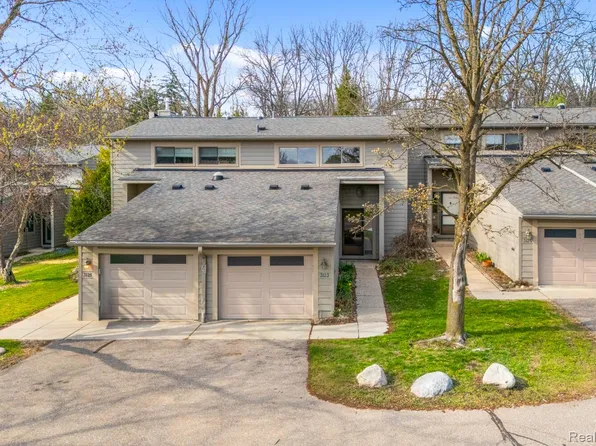 3123 Lake Haven Dr #38, Ann Arbor, MI 48105