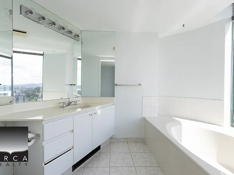 120 W 2nd St #2401 — Photo 13