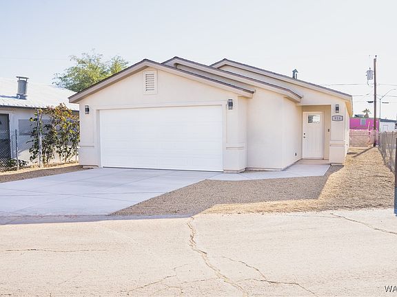 2nd image of 916 Harbor Drive
