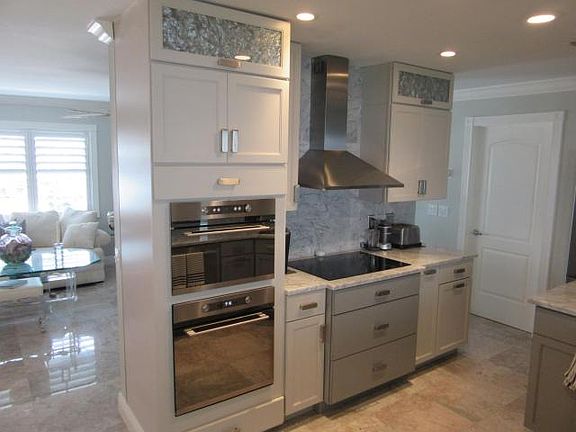 5th image of 2109 SW Lake Circle Dr