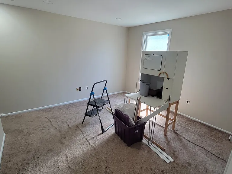 1055 Harbour Dr — Photo 10