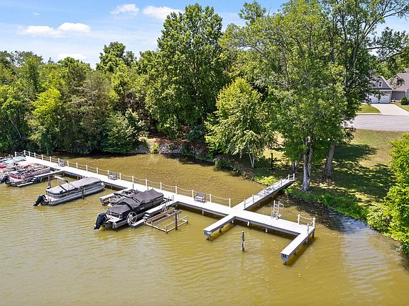 3rd image of 8139 Savannah Bay Dr