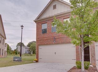 10607 Naramore Ln, Johns Creek, GA 30022