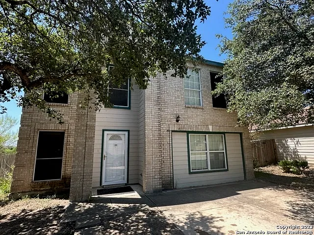 8411 Jaclyn Park