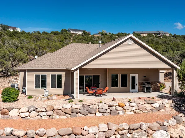 1533 S Cedar Bluffs Dr, Cedar City, UT 84720