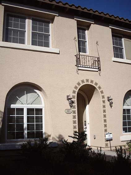 1st image of 885 S Huish Dr