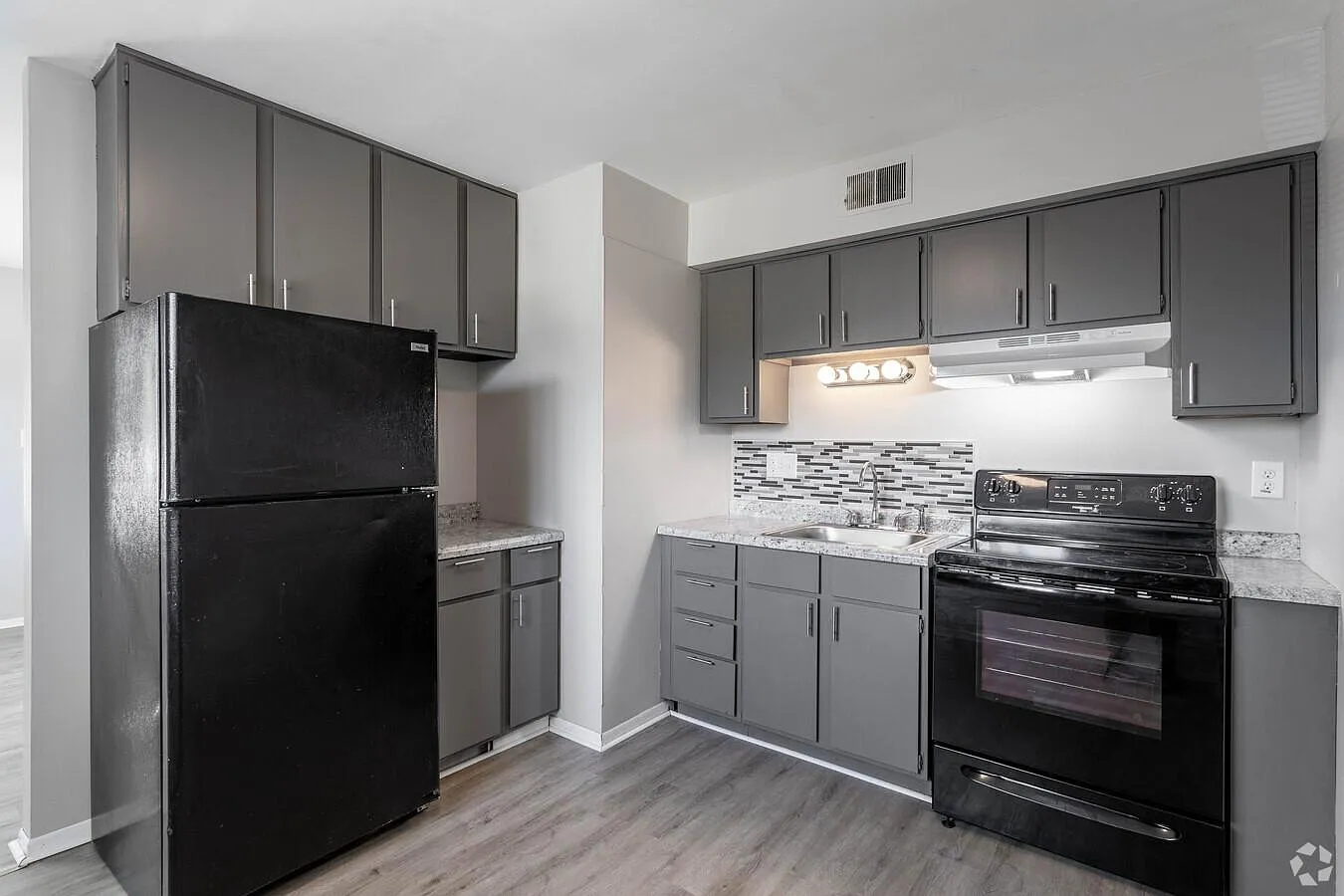 1505 Manchester Ave - 1511 - Unit 6 — Photo 4