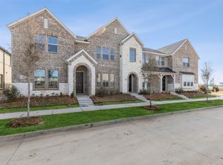 412 4th St, Argyle, TX 76226