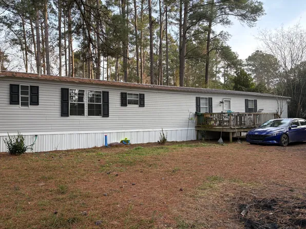 232 Lake Dr, Summerville, SC 29483