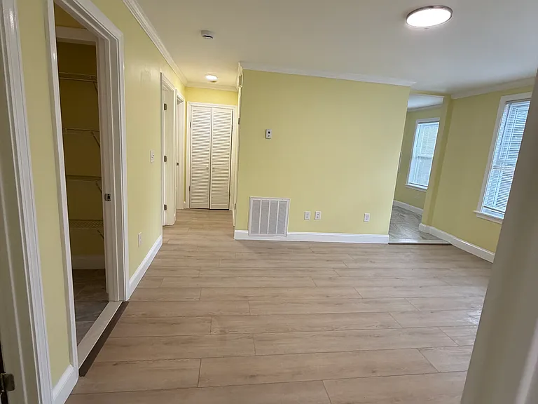 69 Jencks St #1 — Photo 9