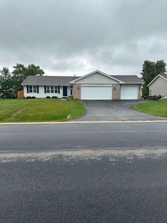 142 Autumnwood Ln - Property Image