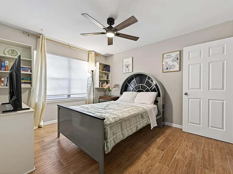 9310 Cliffwood Dr — Photo 29