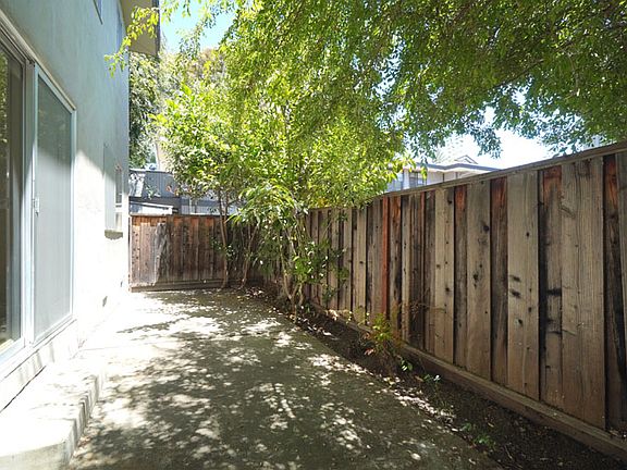 5th image of 350 Curtner Ave APT 6