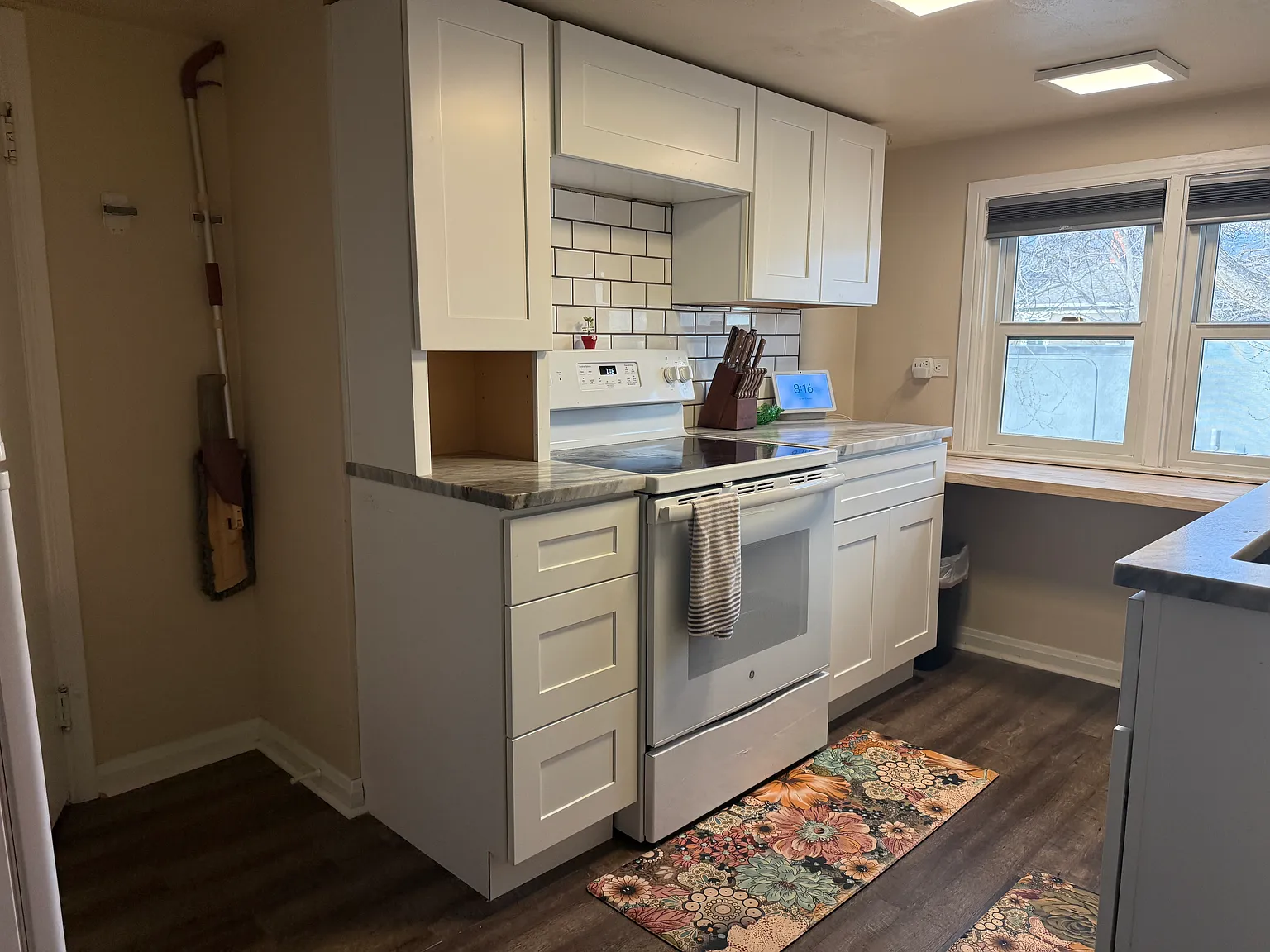 115 E Fontanero St — Photo 3