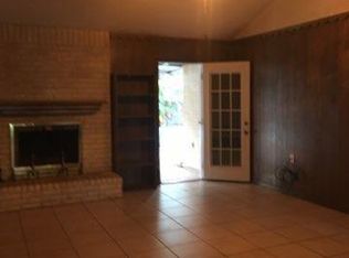 523 Teresa Dr, Highlands, TX 77562