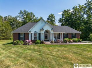 4885 E Shorewood Dr, Dunkirk, NY 14048