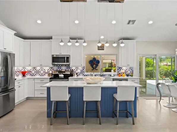 2114 Imperial Golf Course BLVD, NAPLES, FL 34110