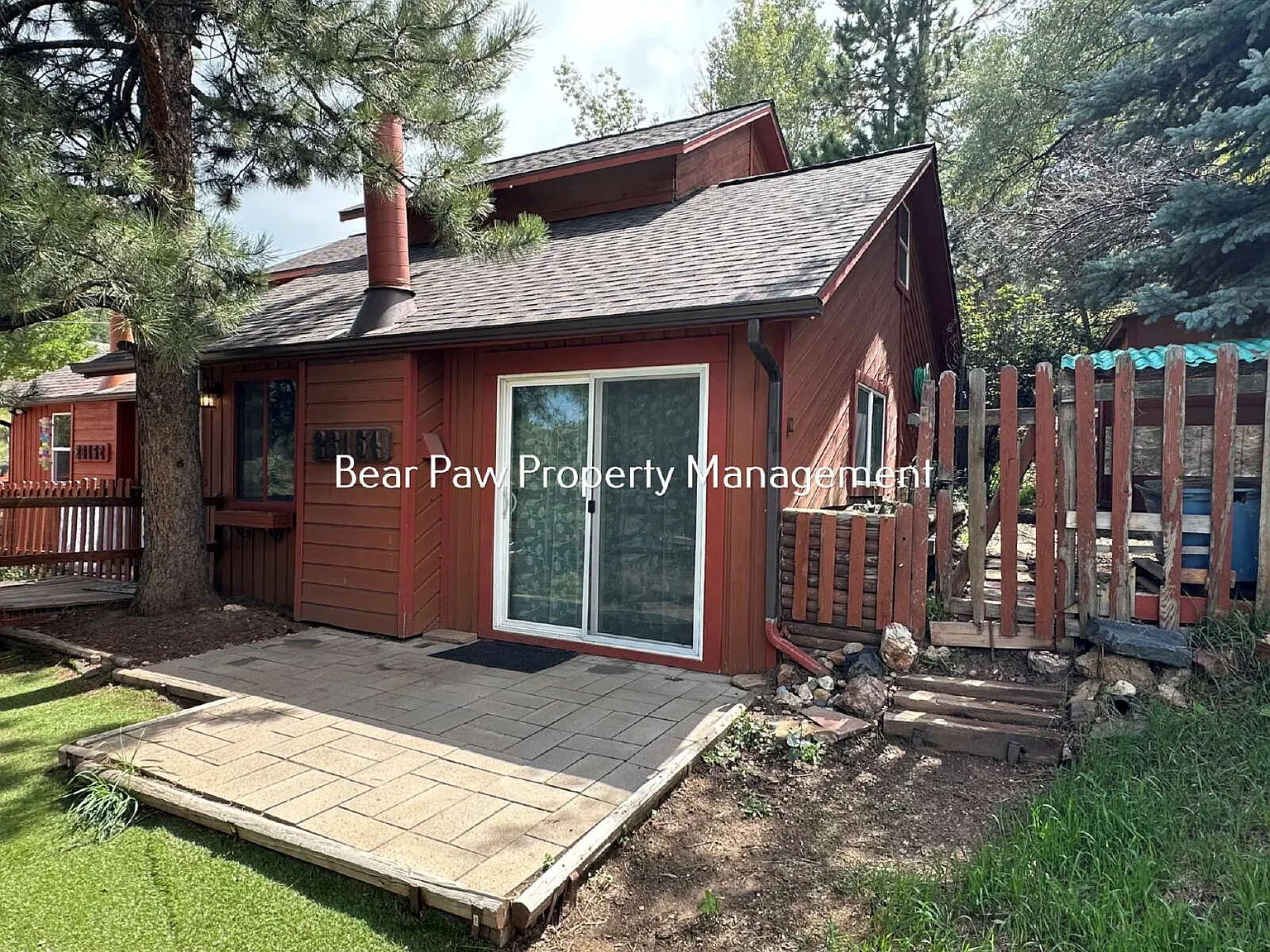 2 bed, 1.0 bath, 965 sqft, $2,100 — Photo 2