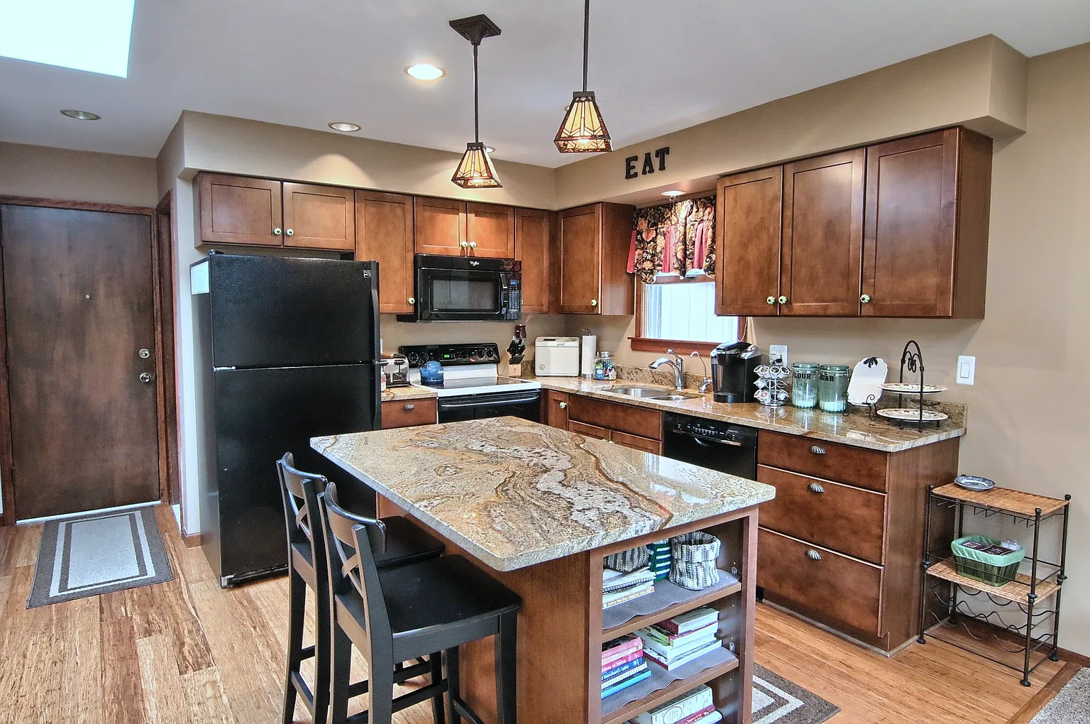 7810 Caberfae Trl photo 1