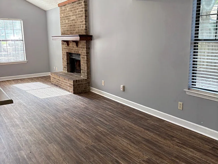 5517 Plantation Oaks Dr — Photo 8